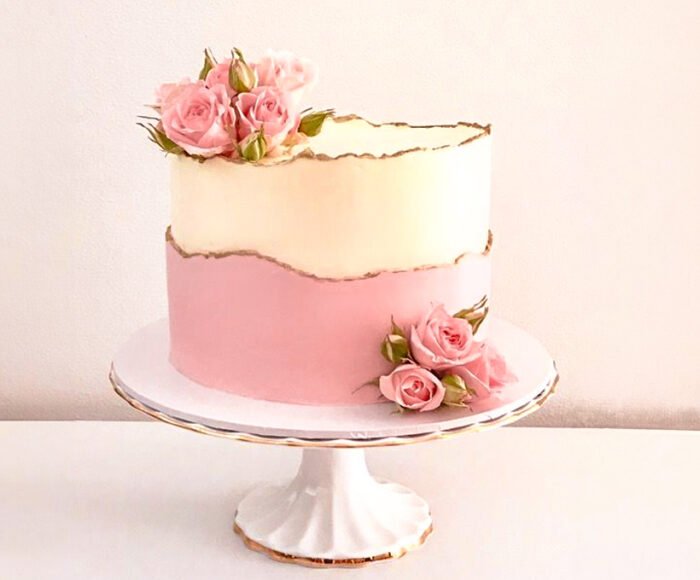 Dreamy Pink & White Rose Cake Dreamy Pink & White Rose Cake